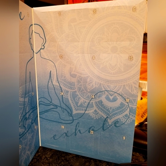 🌟FREE🌟 With 50$ purchase.. 24 Day Advent Yoga Calendar.. - Picture 3 of 4